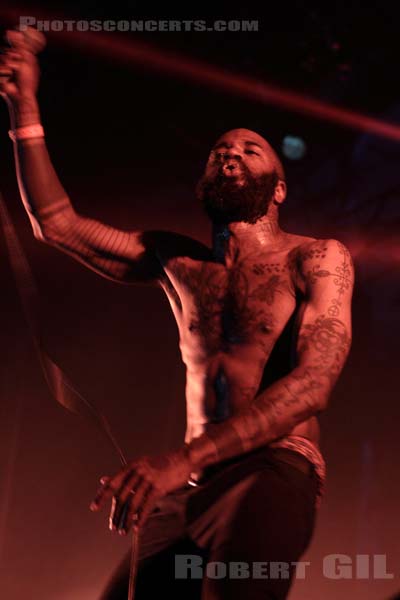 DEATH GRIPS - 2012-11-03 - PARIS - Grande Halle de La Villette - 